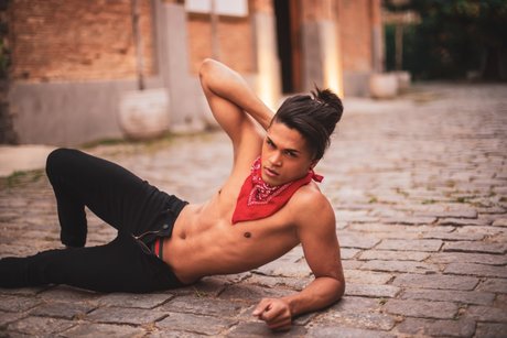 Marcos oliver アートモデル 写真