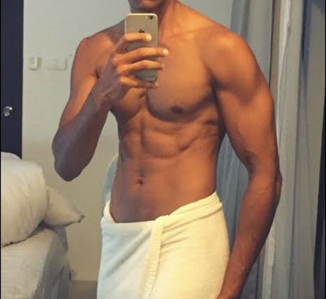 Pravat Singh 美しいスター 写真