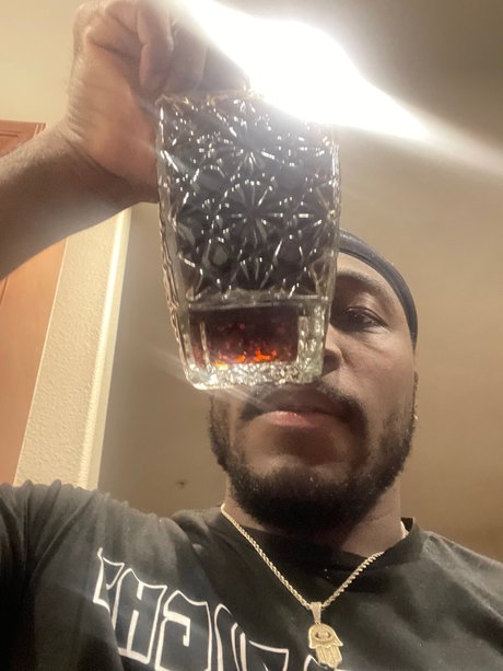 Papi R ポルノスター 裸 写真