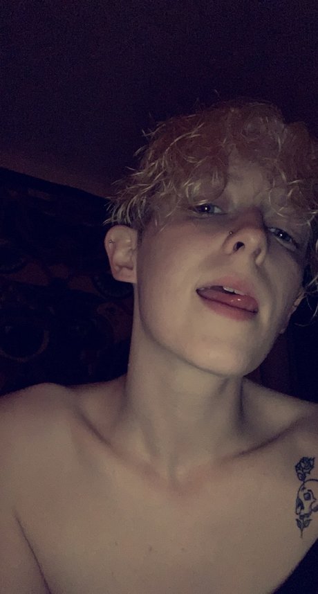 Riley Sikes 完璧なモデル 写真