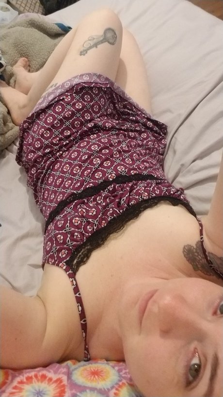 Katie K 高品質モデル 写真