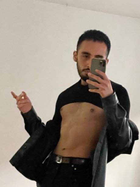 Ariel Arredondo 美しいポルノスター 写真