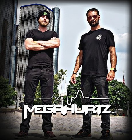 MEGAHURTZ スター xxx 写真