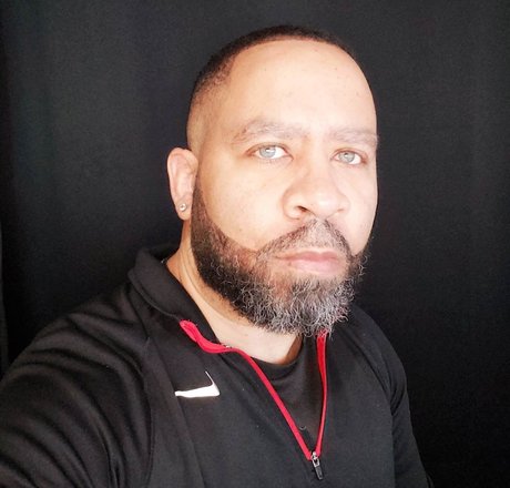 Blaquestalyon ポルノスター 写真