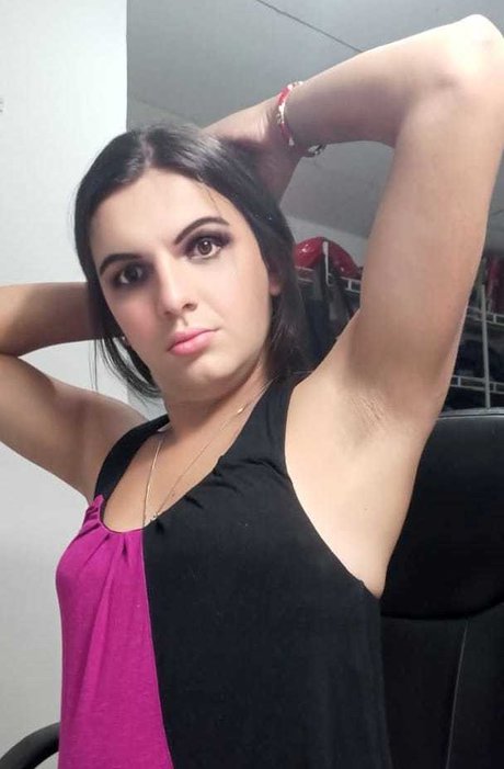 M E Armpit Model セックスモデル ギャラリー
