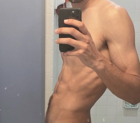 Hung Stud ent ポルノスター ホット 写真