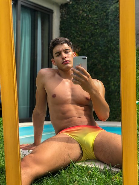 Maxi Tassi エロティックなモデル 写真