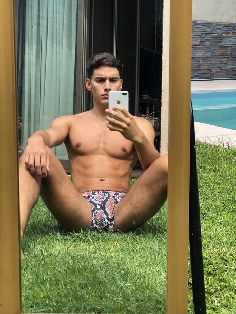 Maxi Tassi HDポルノスター 写真