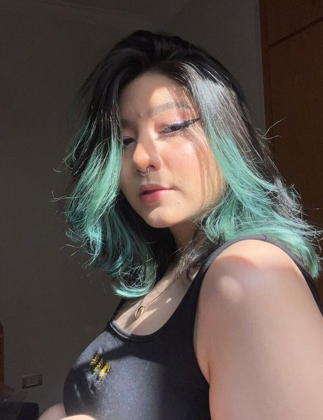Tayhuhu ポルノスター 写真