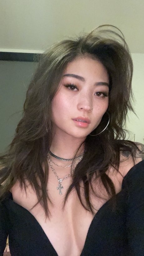 小さいペニスのシーメールOnlyFans 無料ポルノ ギャラリー