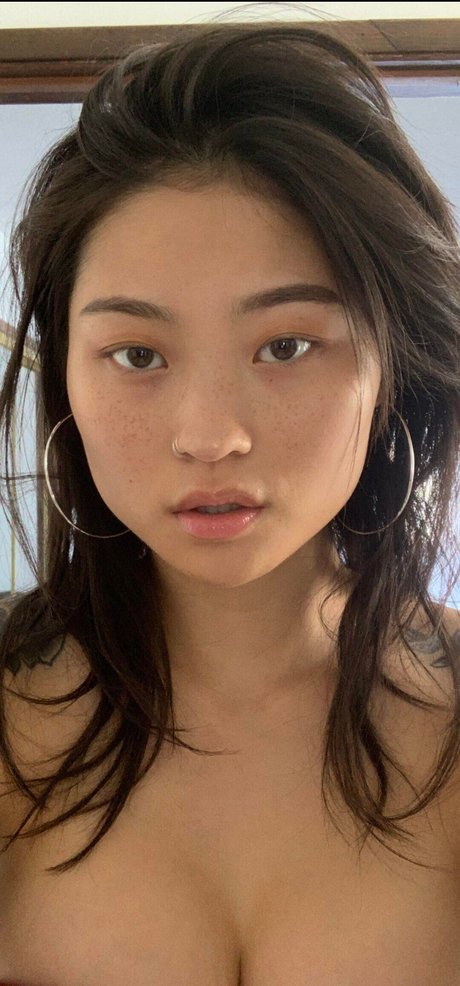 Mae Col 美しい女優 画像