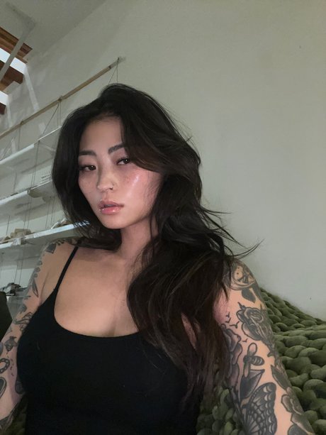最もホットなアジアのオンリーファンズ 美しいポルノ 写真