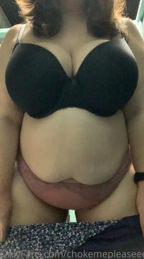 chokemepleaseeee セクシーなスター 写真