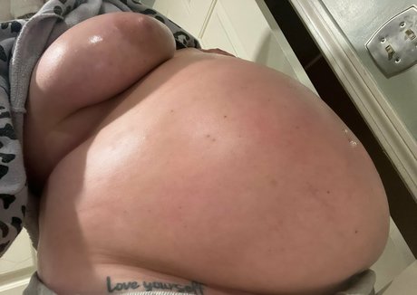 セクシーな足 オンリーファンズ ポルノ 画像