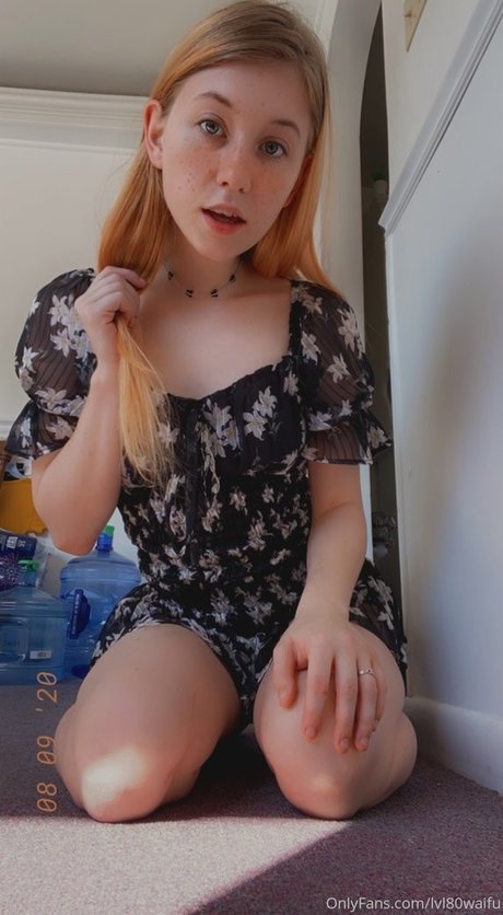 lvl80waifu ポルノスター セクシー 写真