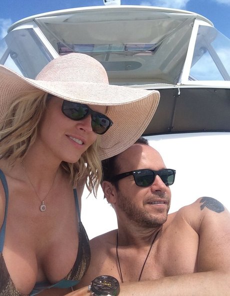 Jenny McCarthy HD女優 写真