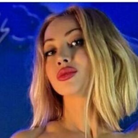 leelooflame セックスモデル 画像