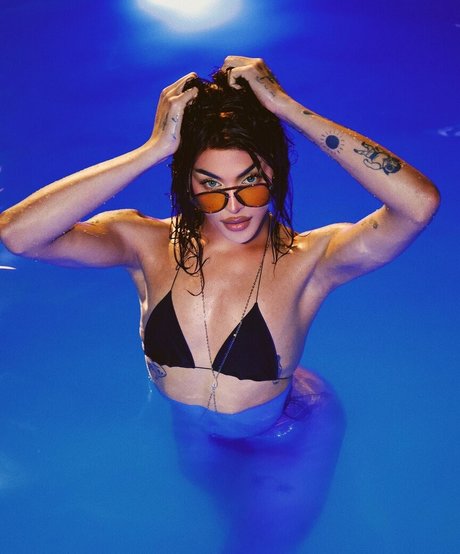 Pabllo Vittar 裸のモデル アーカイブ