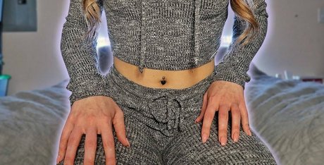 daniasmr セックスポルノスター 写真