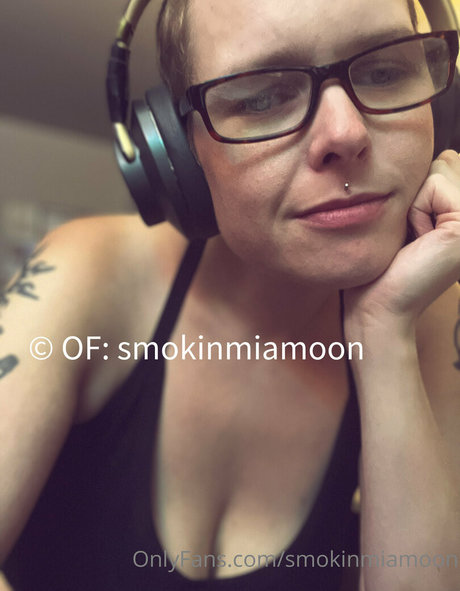 smokinmiamoon ホットモデル ギャラリー