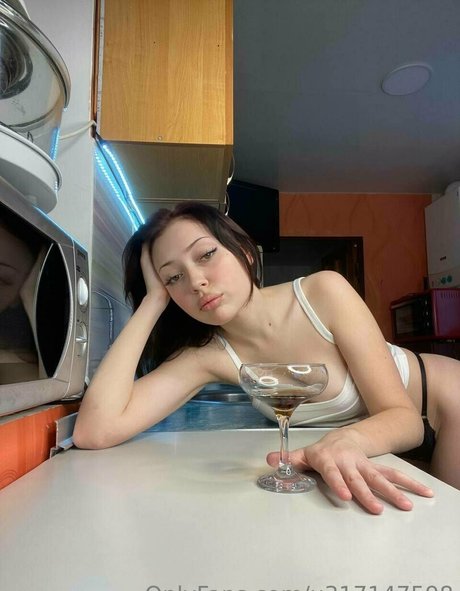 elliemooree 完璧なスター 写真