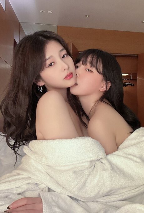 金髪の潮吹き OnlyFans 無料セックス ギャラリー