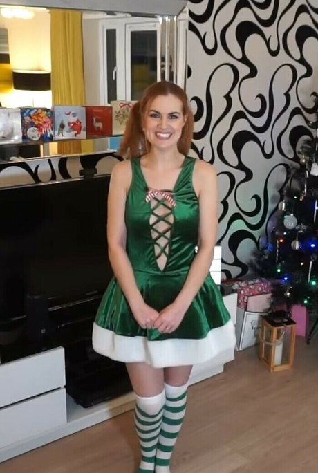 Rose And Rosie profile image