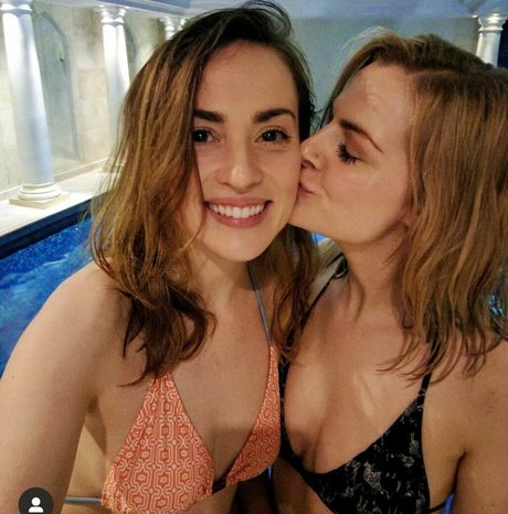 Rose And Rosie top profile image