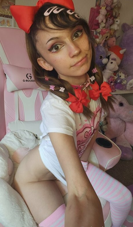 Krissipookie ポルノモデル 写真