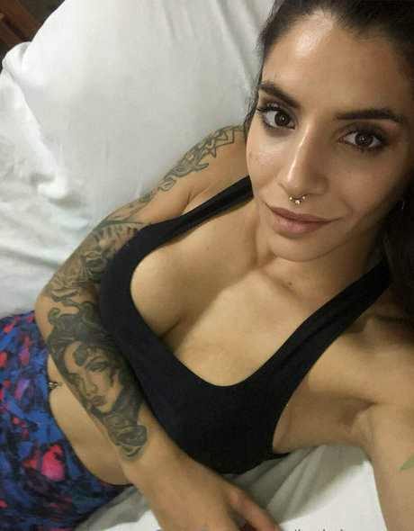 jadelaurens かわいいモデル 写真