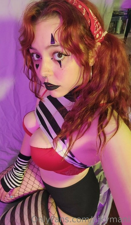 Lvkrd ヌード女優 写真