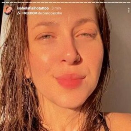 Isabela Fialho ヌードモデル 写真