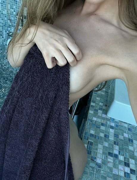 Tisshko 女優 画像