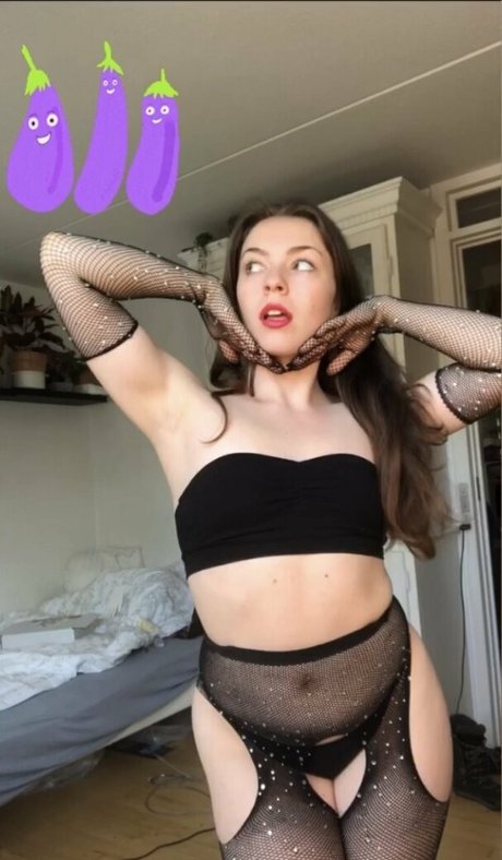 nataschasophiaafree 美しい女優 画像