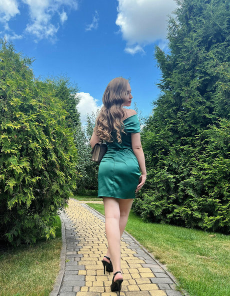 olivia nox ヌード女優 画像