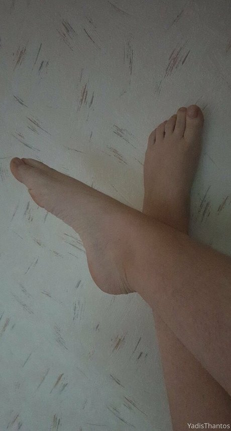 Yadisthantos 裸のポルノスター 写真