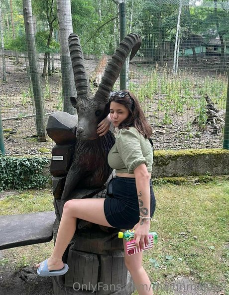 nixzusehen セクシーモデル 写真
