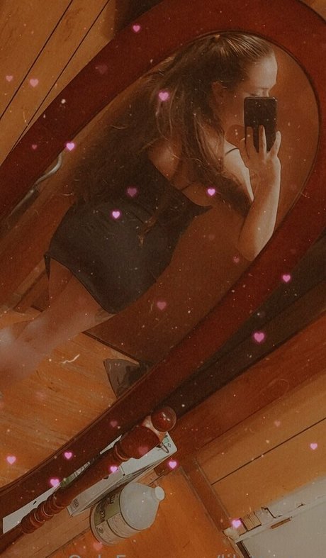lilotterton エロティック女優 写真