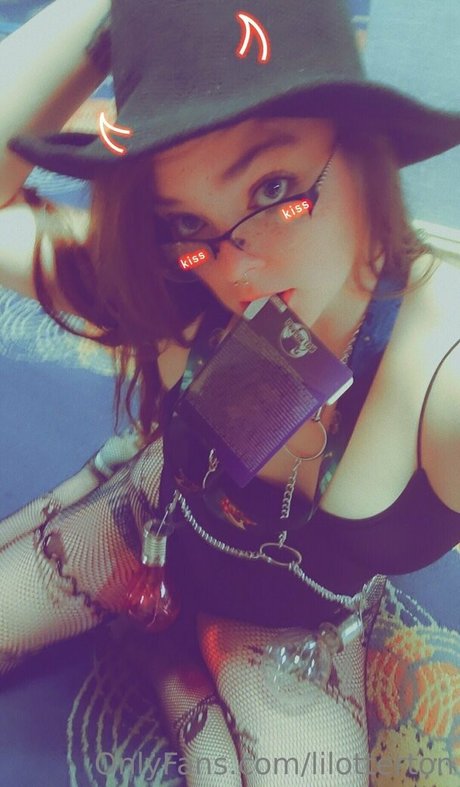 lilotterton エロティック女優 画像