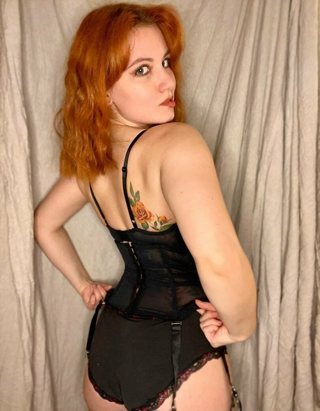 evylynpiper 無料モデル ギャラリー