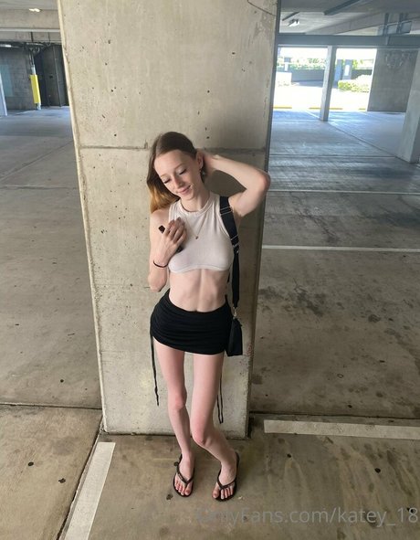 katey 19 高品質モデル 写真