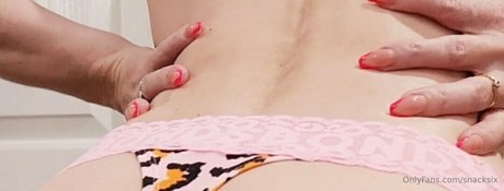 snacksixfree トップスター 写真