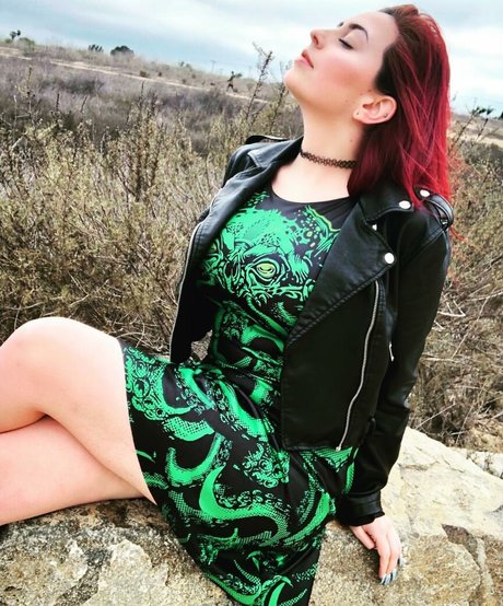 Joanne Rose 裸のスター 写真
