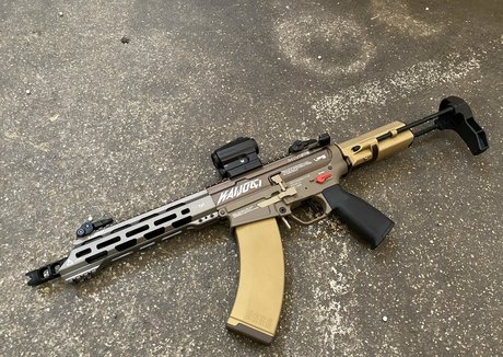 Femmefataleairsoft かわいいスター 写真