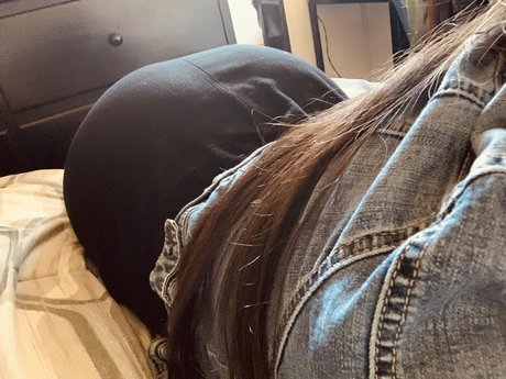 Destiney  top profile image