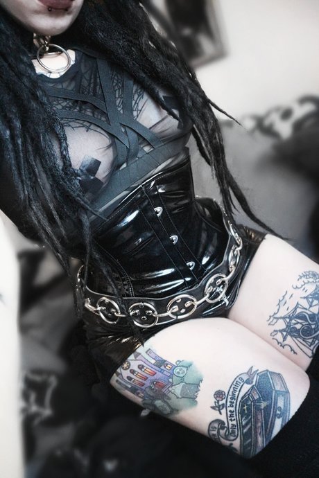 Chaos Pixie かわいいモデル 写真