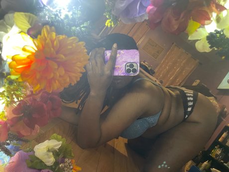 BigTittyBandit ポルノモデル 画像