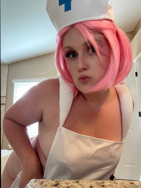 Mikayla Mox ヌードモデル 写真