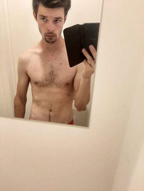 Michiel モデル 画像