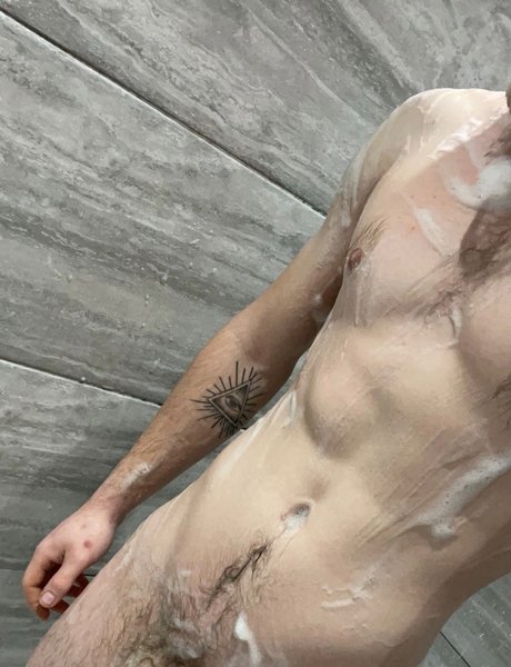 TheCurveDick ヌード女優 写真